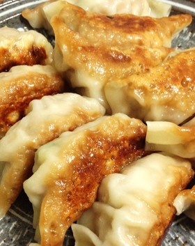 マグロで焼きギョーザ