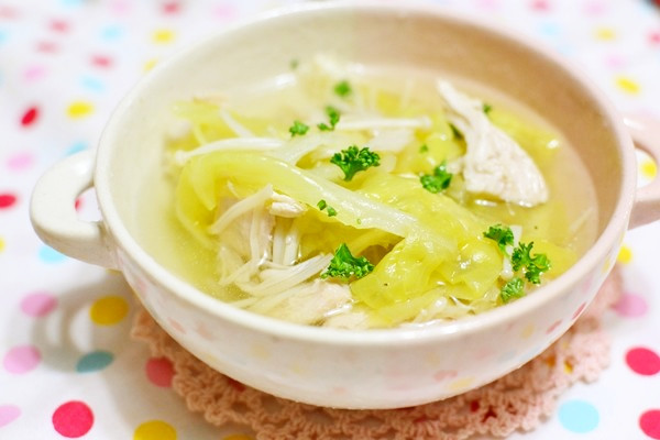 茹で鶏で〜♪優しい味の野菜スープの画像
