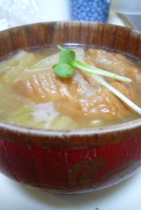 仙台麩（あぶら麩）と白菜のお味噌汁