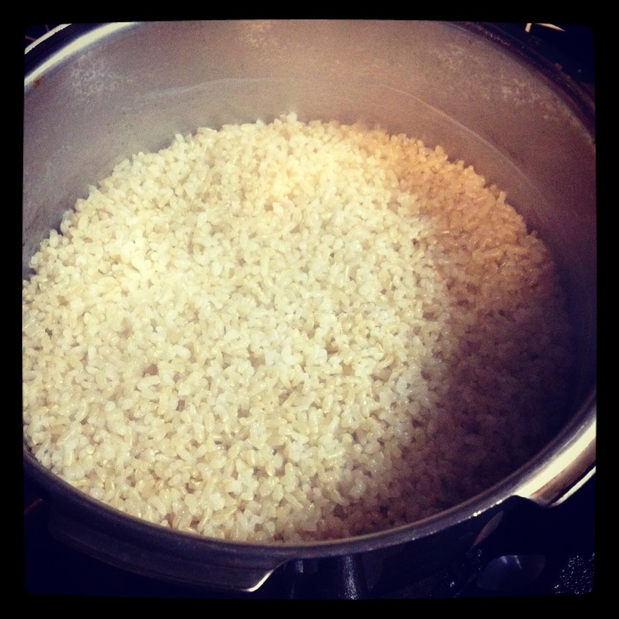 圧力鍋で炊く玄米ごはんの画像