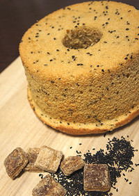 黒糖味噌と黒ゴマのシフォンケーキ