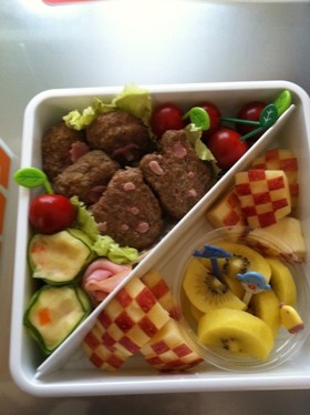 子供も喜ぶお花見弁当(おかずデザート)