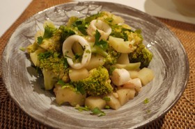 イカと野菜の塩麹バター和え
