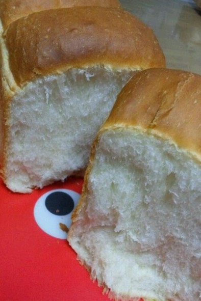 てごねでふわふわ食パン♪の写真