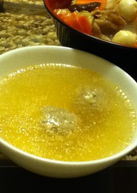 餃子タネでスープ