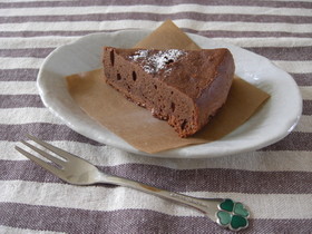 材料3つ☆簡単美味しいチョコケーキ♪