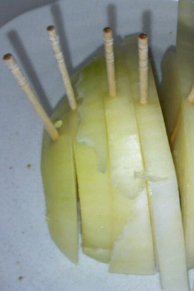 バラバラにならない玉ねぎの切り方☆