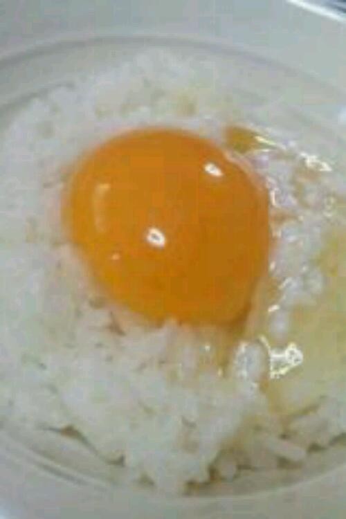 塩麹で卵かけご飯☆の画像