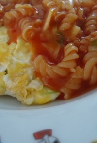 ふんわり卵のスープパスタ～完熟トマト味