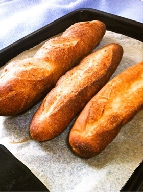 ゆっくり発酵で作るフランスパンの画像