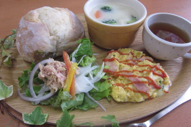 カフェ風朝食 ローソンセレクトオムレツ レシピ 作り方 By えんきょ クックパッド