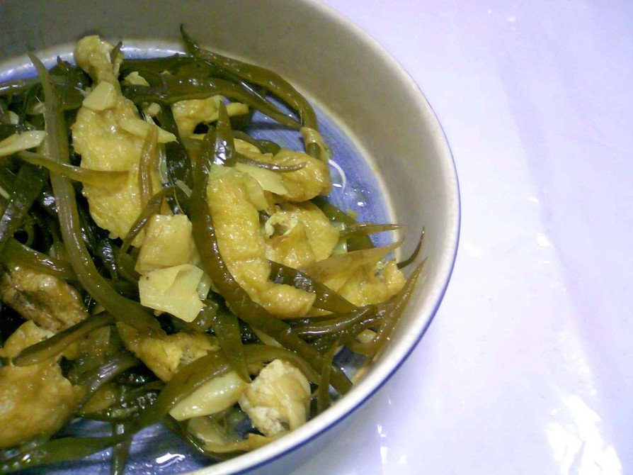 茎ワカメと生姜の炒め煮の画像