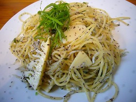 タケノコとじゃこの紫蘇パスタ♪