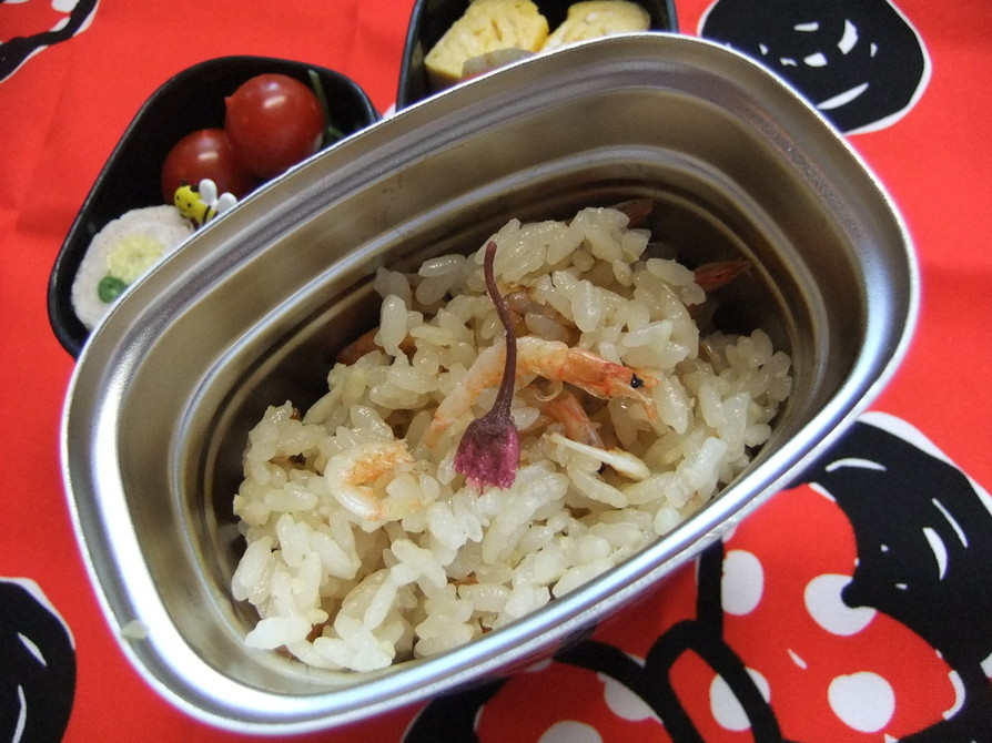 桜海老と新生姜の炊き込みご飯の画像