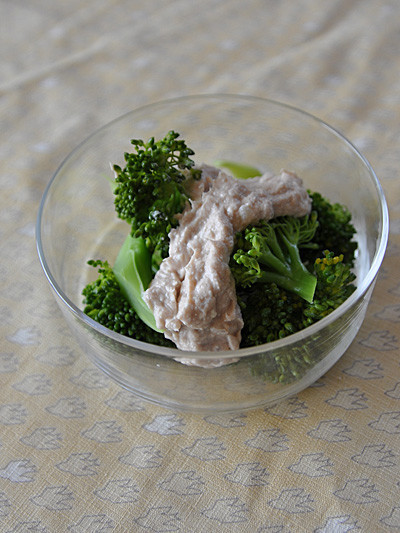 ブロッコリーのお豆腐ツナソースの画像