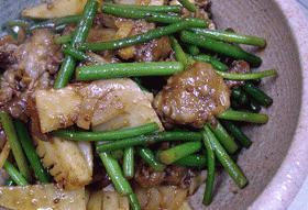 豚肉とにんにくの芽の味噌炒め(日韓競合篇)