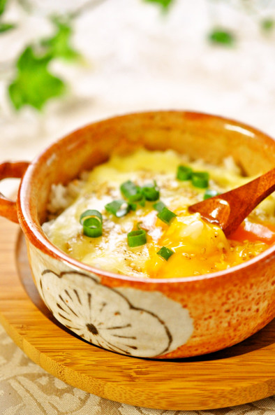 朝食に♪簡単☆とろける♡卵チーズご飯☆の写真
