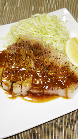 やわらかポークソテーにんにくバター醤油味