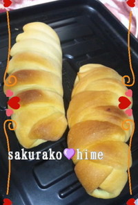 カスタード林檎パンとウィンナーロールパン