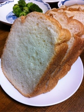 HBにおまかせ！耳まで柔らか食パン☆の画像