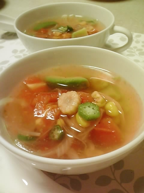 サラダクラブで作る☆彩り野菜スープの画像