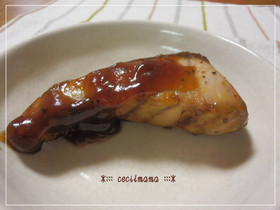 ニンニク風味のブリの照り焼き