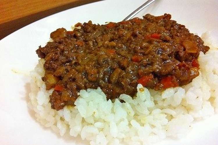 豚ミンチと赤ワインで作るドライカレー レシピ 作り方 By 焼肉部 クックパッド 簡単おいしいみんなのレシピが352万品