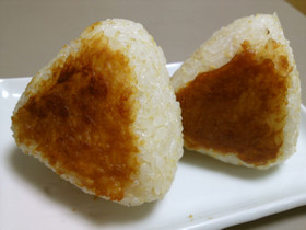 醤油麹☆簡単♪焼きおにぎり