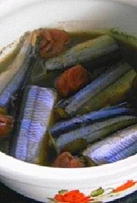 秋刀魚と梅干しの煮つけ