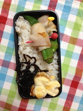 お弁当に!おくらのベーコン巻