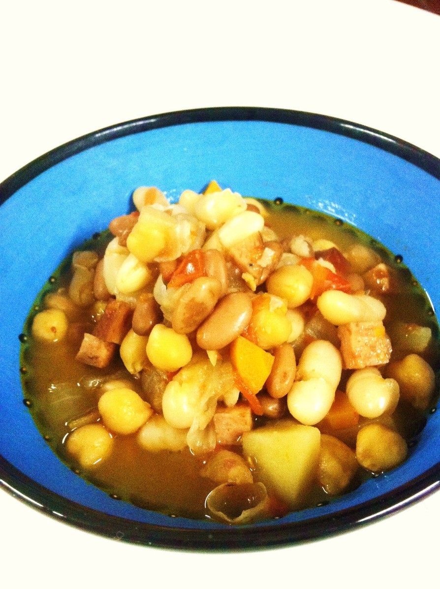 三種の豆の煮込みスープ☆チリコンカン風の画像