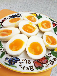 白だしと生姜で味付け卵　の画像