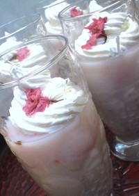 苺＆桜☆ココナッツミルク風味グラデゼリー