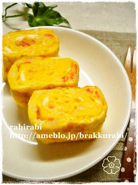 ✿お弁当にカニカマ入りの玉子焼き✿