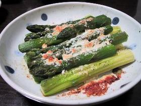 アスパラガスのパルメザンチーズ焼き