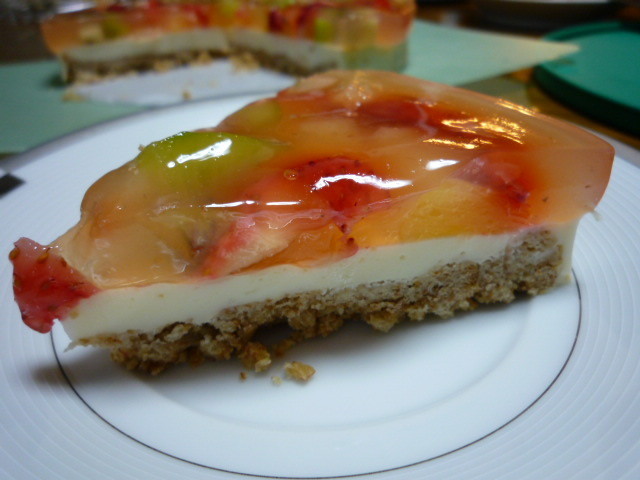フルーツゼリーとレアチーズケーキ 2層の画像
