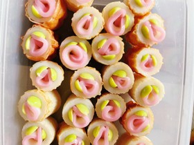 かまぼことちくわのお花。キャラ弁おかず♪