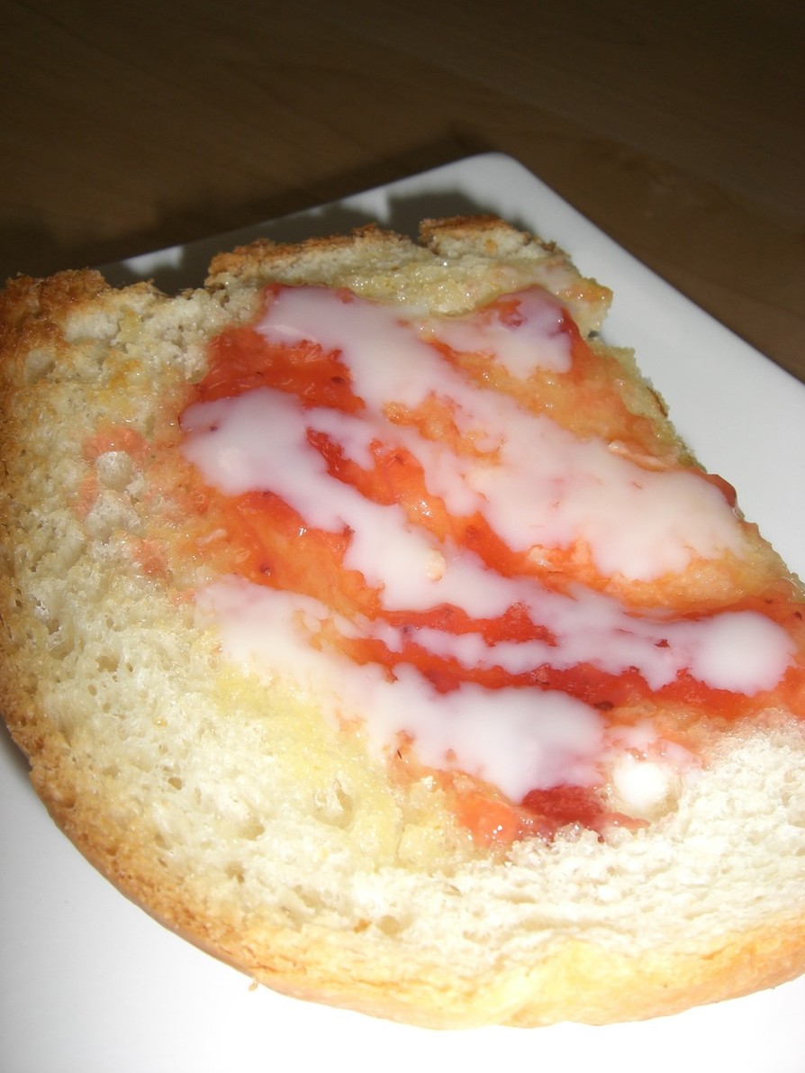 練乳苺のあまあまトースト♡の画像