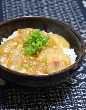 鯛のぶっかけ丼(漬け丼)