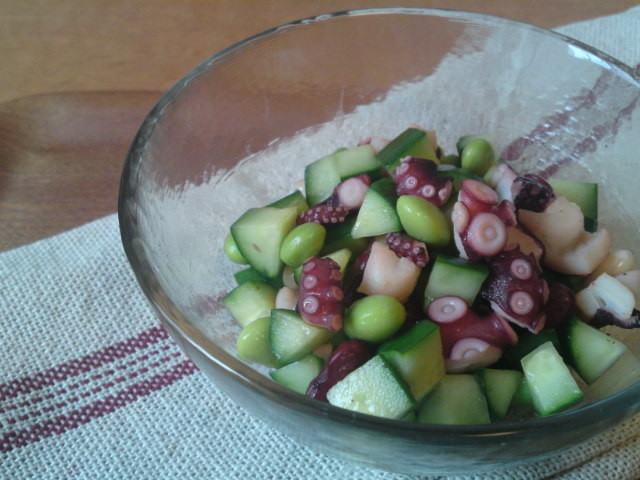 タコと枝豆ときゅうりの夏色サラダの画像