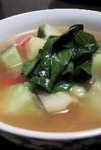 コールラビの野菜スープ