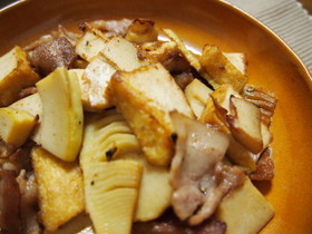 豚バラ肉と筍のバターじょうゆ炒め