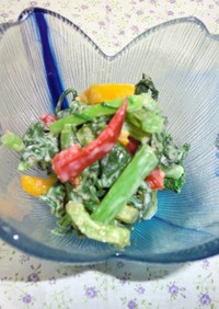 大根菜とパプリカのサラダ