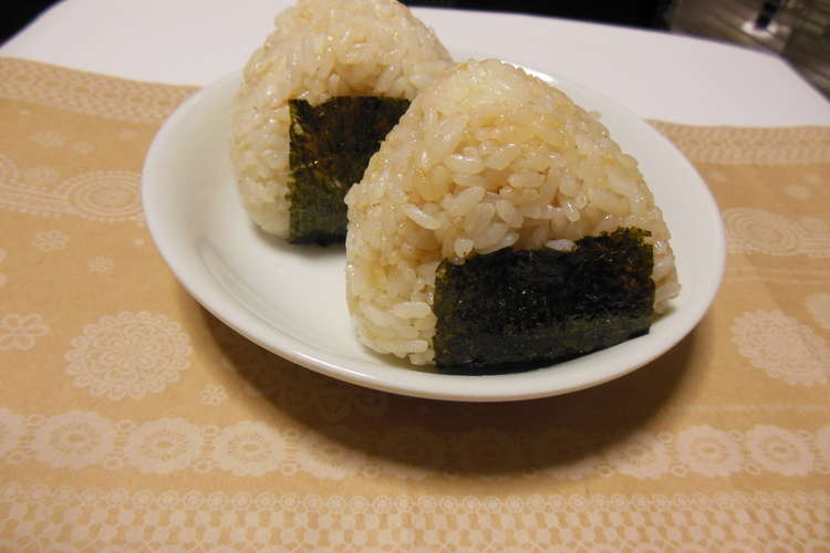 かつおぶしおにぎり レシピ 作り方 By Mii321 クックパッド 簡単おいしいみんなのレシピが355万品