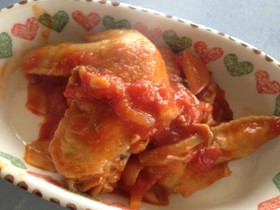 鶏手羽先の塩麹きのこトマト煮