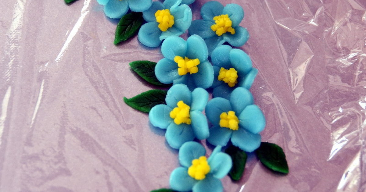 水色の花 マジパン細工 レシピ 作り方 By るまなな クックパッド 簡単おいしいみんなのレシピが359万品