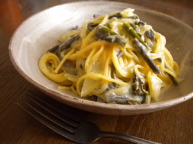 春の豆乳クリームパスタ