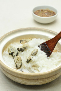 韓国料理ーカキと大根の炊き込みご飯