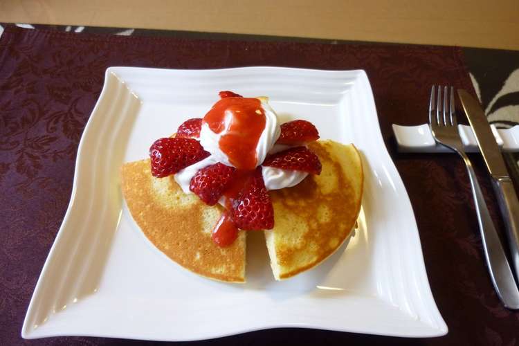 イチゴのパンケーキ ホイップクリーム添え レシピ 作り方 By Intuition クックパッド