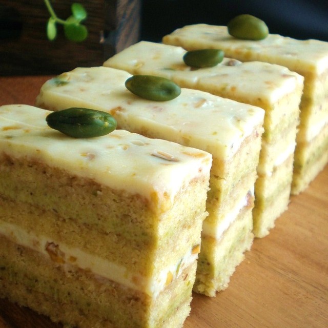 オペラ風 ピスタチオケーキ レシピ 作り方 By Sacoママ クックパッド